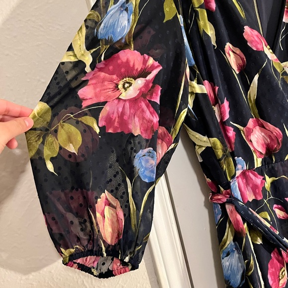 Madison Tara Navy Floral Faux Wrap Dress 16W - Picture 3 of 6